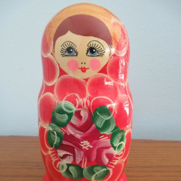 Russian Matryoshka Nesting Doll Set Hand Painted - 5 Pieces - Picture 2 of 9
